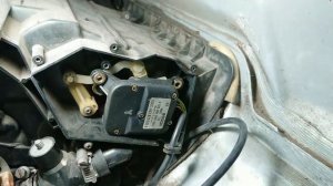 Замена Сервопривода заслонки распределения горячего и холодного воздуха. Audi A6 C4.