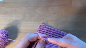 Вяжем крючком шапочку Эльфик. Подробный МК.