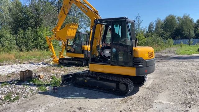 Японский Мини-экскаватор KATO 55NSL смотреть онлайн