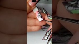 Юлия Билей -  Тонкая кисть 1 / Julia Biley - All about the fine brush for nail art Part 1 Periscope