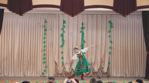 Танцевальный коллектив ЖУРАВУШКА (г. Балаково) -  Народный танец