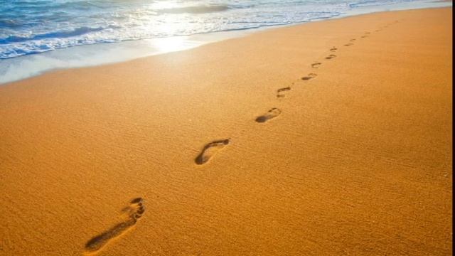 ценные уроки жизни /Следы на песке. Христианская притча. Моя любимая притча. смотреть онлайн