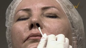 Italwax. Удаление волос в носу.
