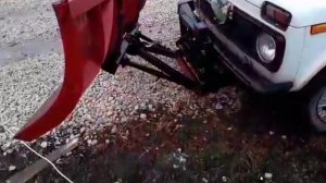 Купили Ниву с Отвалом. К Зиме готовы!!! Ждём снег в деле покажем.