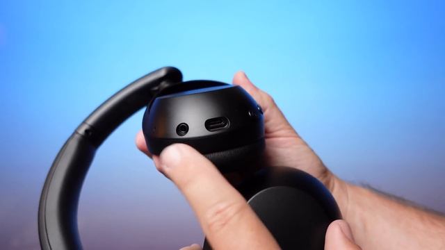 Sony's NEW Extra Bass Headphones! : WH-XB910N смотреть онлайн