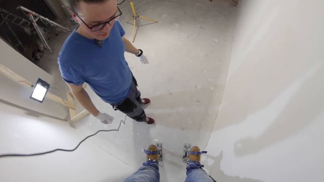 Работа под потолком в 2 раза быстрее. Строительные ходули. Обзор от А до Я. смотреть онлайн