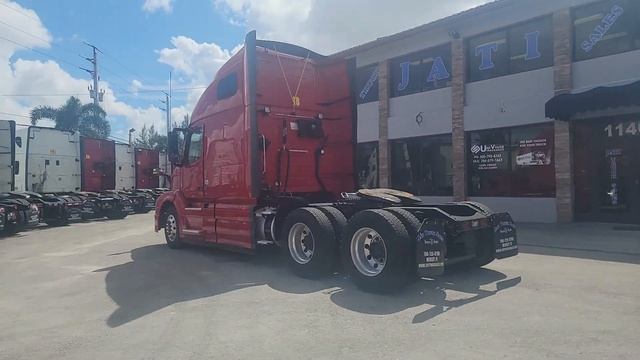 VOLVO VNL 670 YEAR 2018 AUTOMATIC ENGINE MODEL D13 смотреть онлайн