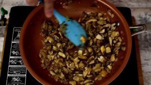 Нежнейшие пирожки с картошкой и грибами в духовке . Невероятное тесто!