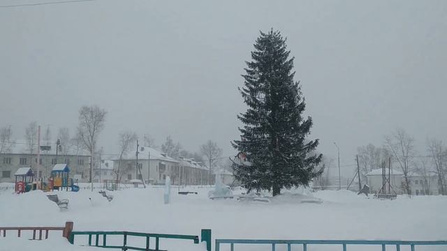 Разработка месторождения бокситов, послужила основанию п.Черёмухово в 1944г. Рассказываю о посёлке