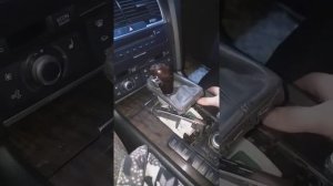 Замена рамки консоли на Audi q7