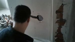 Как закрыть дырку в стене из гипсокартона