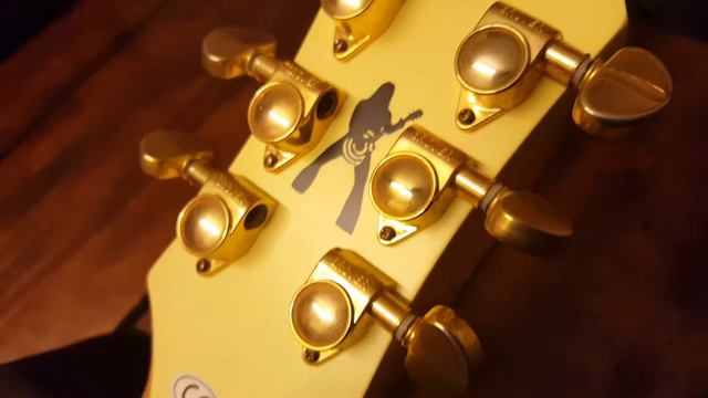 KOREAN MADE EPIPHONE ZAKK WYLDE LES PAUL GUITAR ANTIQUE WHITE BULLSEYE UP CLOSE REVIEW VIDEO смотреть онлайн