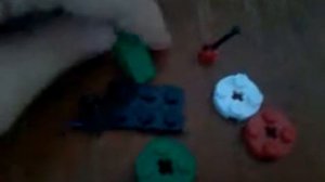 Как сделать магнитофон и канистра с бензином из лего!?