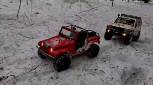 Axial scx10 JEEP Wrangler JK , Axial scx10 Honcho и RGT Toyota Landcruiser едем по зимнему лесу