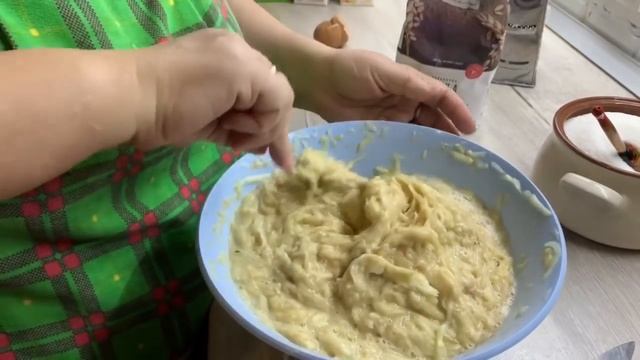 ОЛАДЬИ ИЗ КАБАЧКОВ И ЦЕЛЬНОСМОЛОТОЙ МУКИ