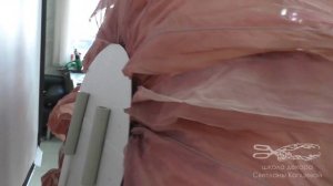 Большой цветок из ткани