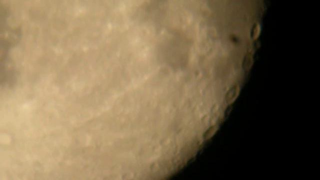 Движение Луны в реальном времени смотреть онлайн