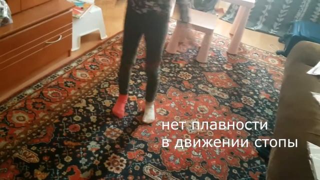 Как Алиса прыгала через скакалку смотреть онлайн