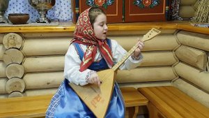 Наигрыш на балалайке  «Под песни» с частушками (Бабушкинский р-н). Исполняет Анастасия Анфалова