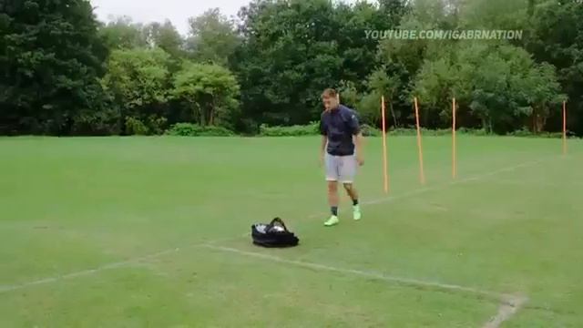 Бутцы от adidas без шнурков смотреть онлайн