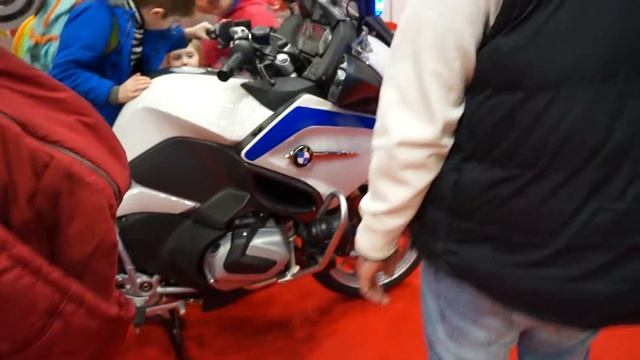 ДПС мотоцикл. BMW Мотобат. смотреть онлайн