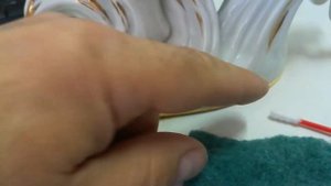 Как удалить дарственную надпись с Фарфора.