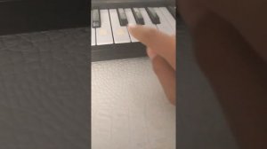а мой мальчик едит на девядке на синтезаторе👍🏻