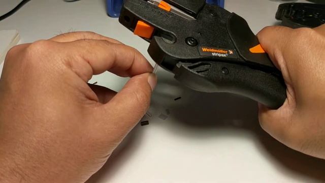 Wire Stripping with Weidmuller Stripax 9005000000 смотреть онлайн
