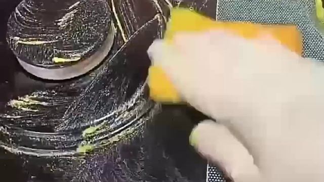 Невероятная смесь для отмывания поверхностей на кухне применяйте.mp4