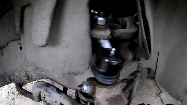 Ford Crown Victoria P71. Замена шаровой опоры и альтернативные наконечники - 2. смотреть онлайн