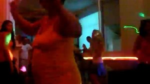"А я девчонка из Ростова на дону-дану-дану..."