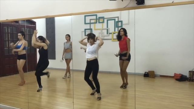 Bachata Lady Styling - Si Fueras Mía смотреть онлайн