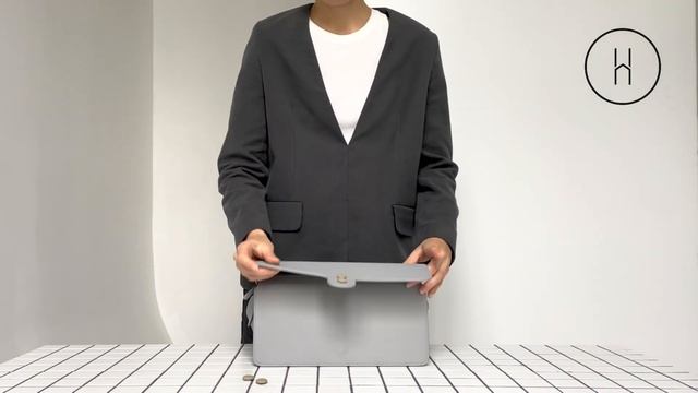 Серая сумка-трансформер смотреть онлайн