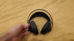 Распаковка наушников Massdrop x Meze 99 Noir