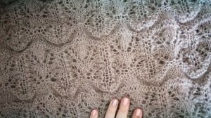 Шикарный палантин! Как вязала и из чего!