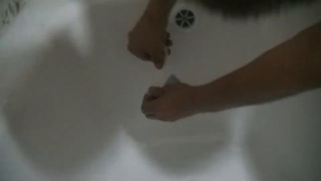 Как заделать скол на ванне Турбо акрил или чем я занимаюсь в ввыходные смотреть онлайн