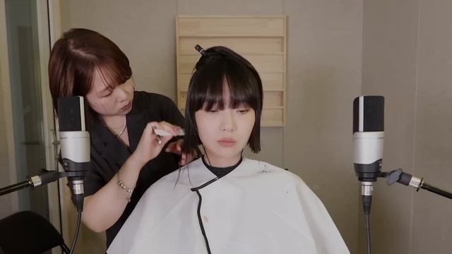 Real Haircut ASMR ??♀️✂️ (Cutting, brushing, styling, ironing..) смотреть онлайн