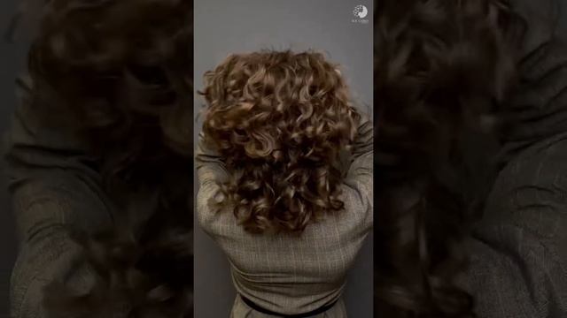 Стрижка, уход и укладка кудрявых волос в салоне ICE CURLY.  CGM