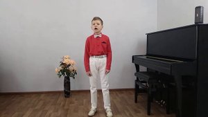 "Орлята учатся летать "- исполняет Данилов Максим