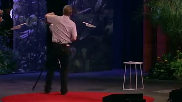 Робот, летающий как птица смотреть онлайн