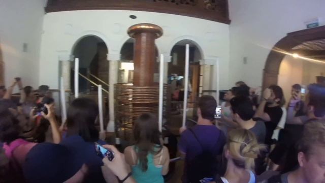 Передача электричества по воздуху, Музей Никола Теслы, Белград смотреть онлайн