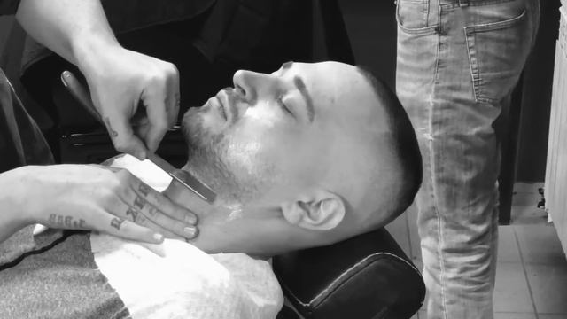 Подбривание контуров бороды/экспресс бритьё смотреть онлайн