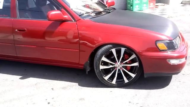 TOYOTA COROLLA 1997 - Rojo y Negro - Super Preparado смотреть онлайн