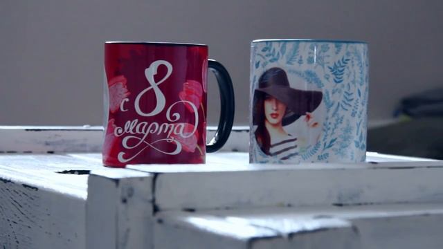 Что подарить женщинам на 8 марта