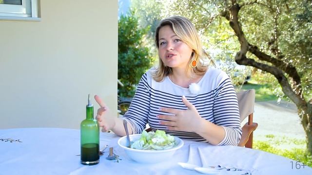 Какое оливковое масло полезнее для салата? | 16+ смотреть онлайн