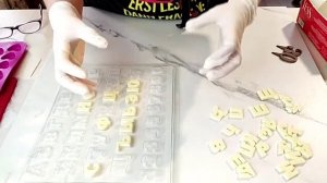 Часть 2. ШОКОЛАДНЫЕ БУКВЫ. Как сделать шоколадные буквы с помощью трафарета.