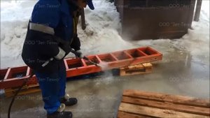 Очистка бетонной опалубки аппаратом Посейдон E15-500-17,  500 бар, 17 л/мин