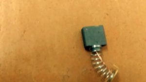 Искрит болгарка ?! Поменяй щётки!