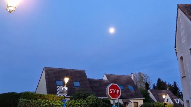 Осеннее утро. Читает автор Кобинец Маргарита. смотреть онлайн