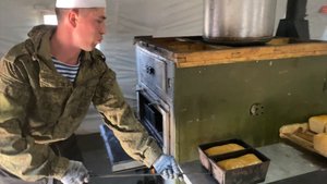 Минобороны показало тыловое снабжение десантников во время спецоперации / События на ТВЦ